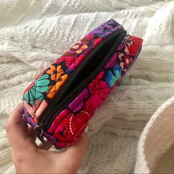 BRAND NEW Vera Bradley pouch - Picture 3 of 5
